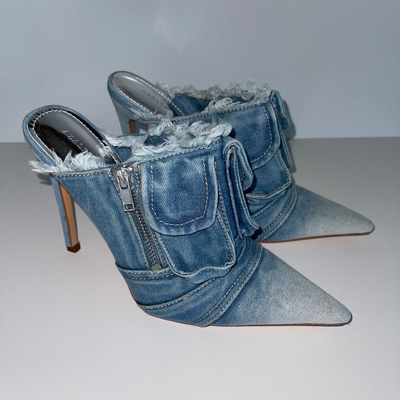 Azalea Wang Freedom Closed Toe Mule in Denim NWOT - Picture 1 of 9